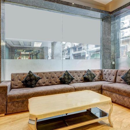 Super Townhouse Arakashan Road Paharganj Formerly Mohan International Yeni Delhi Dış mekan fotoğraf